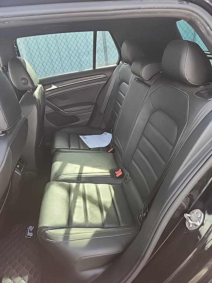 2017 Volkswagen Golf R 2.0T AWD