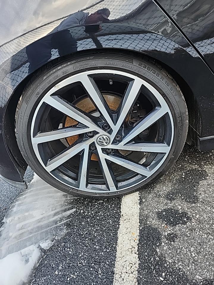 2017 Volkswagen Golf R 2.0T AWD