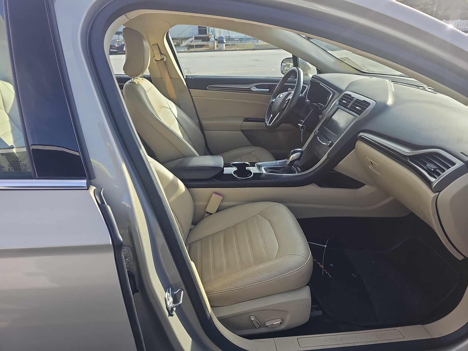 2015 Ford Fusion SE FWD