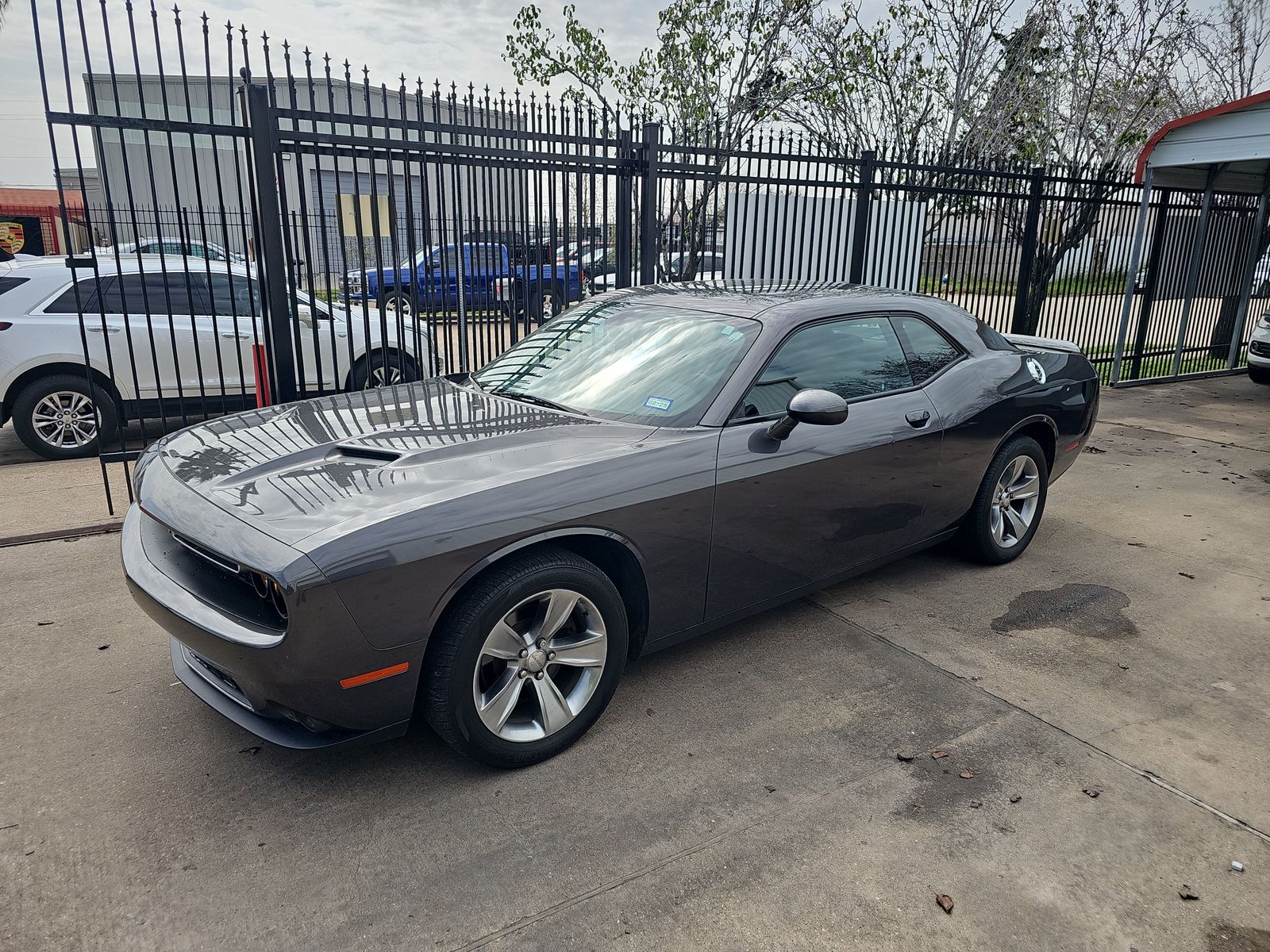 2019 Dodge Challenger SXT RWD