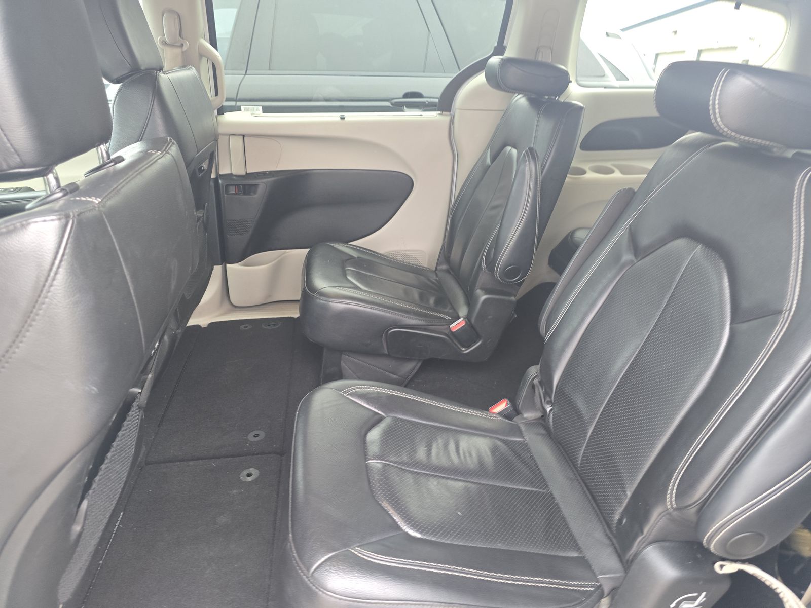 2022 Chrysler Pacifica Touring L FWD