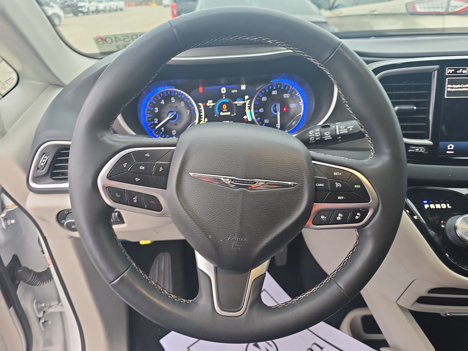 2022 Chrysler Pacifica Touring L FWD