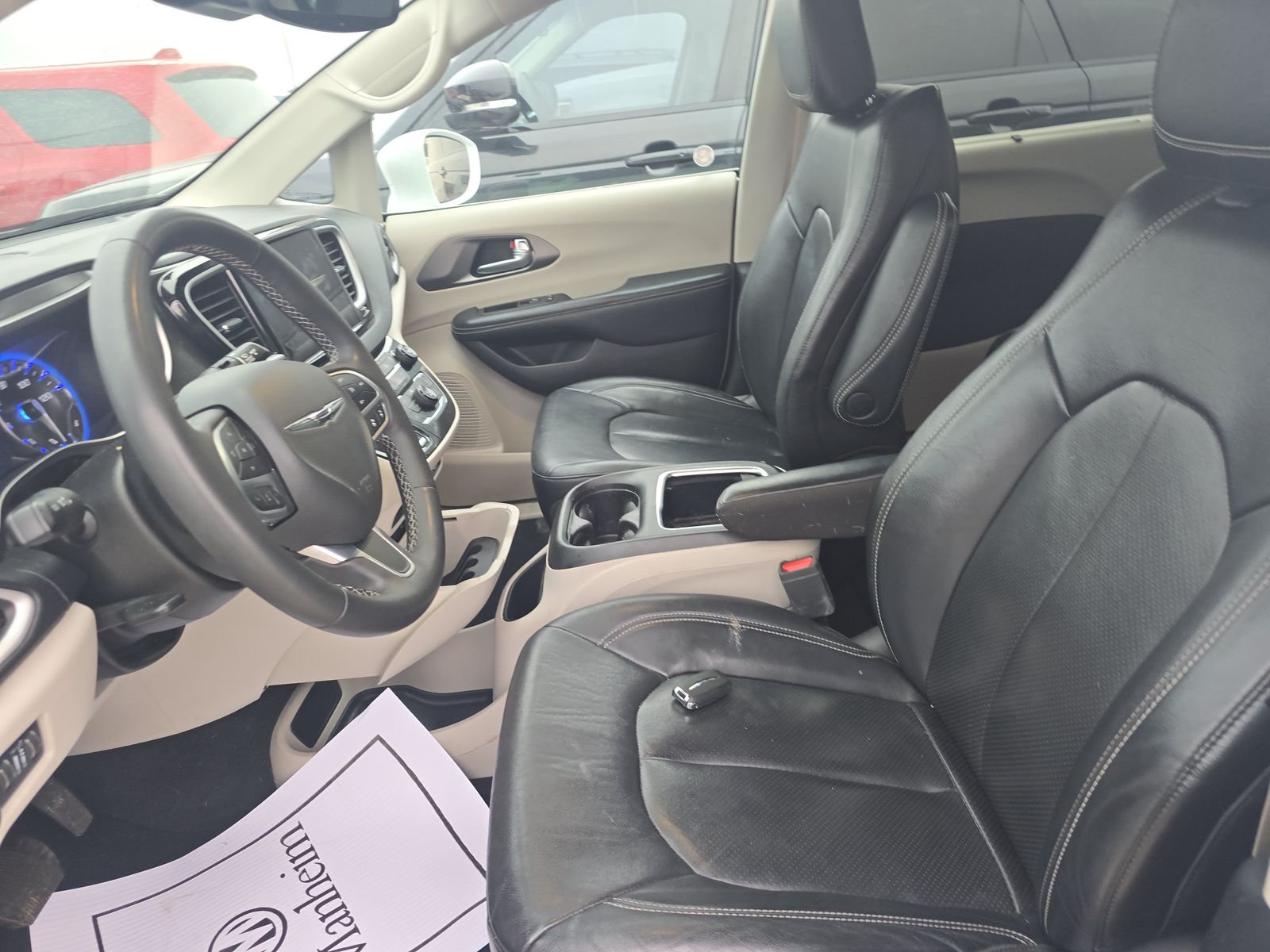 2022 Chrysler Pacifica Touring L FWD