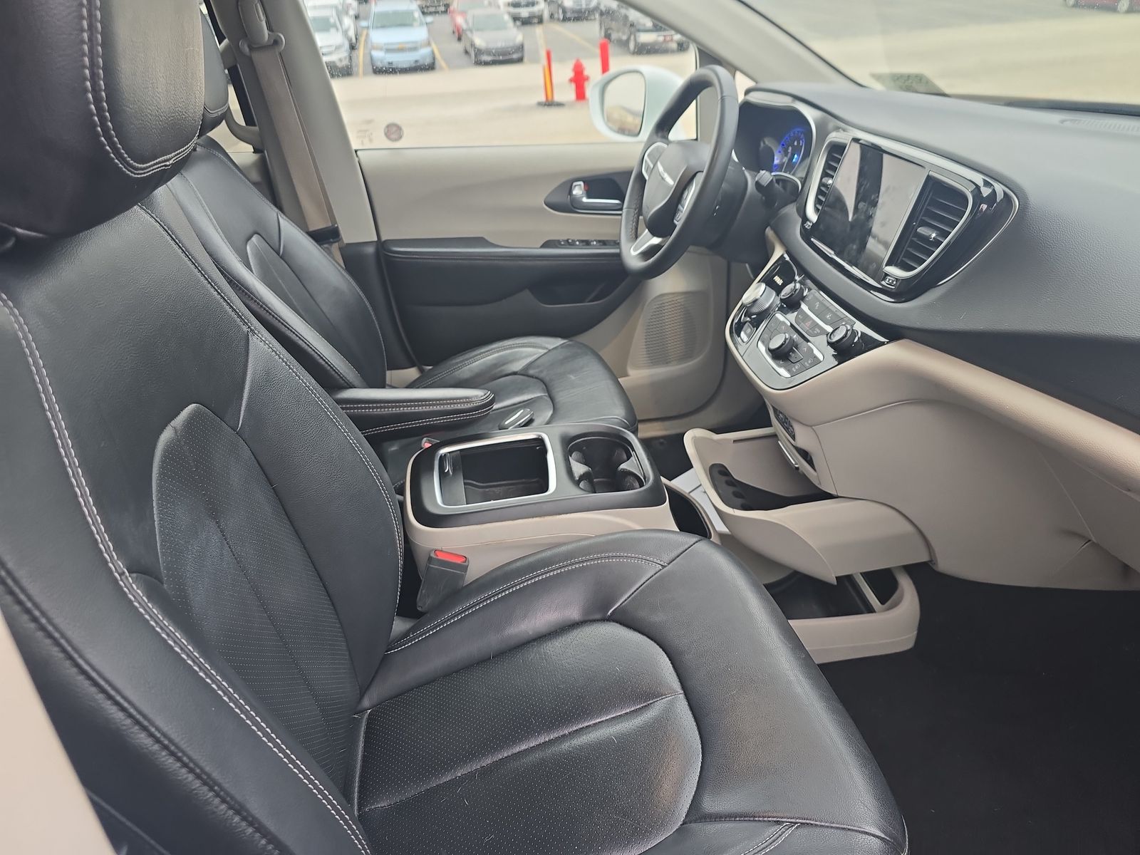 2022 Chrysler Pacifica Touring L FWD