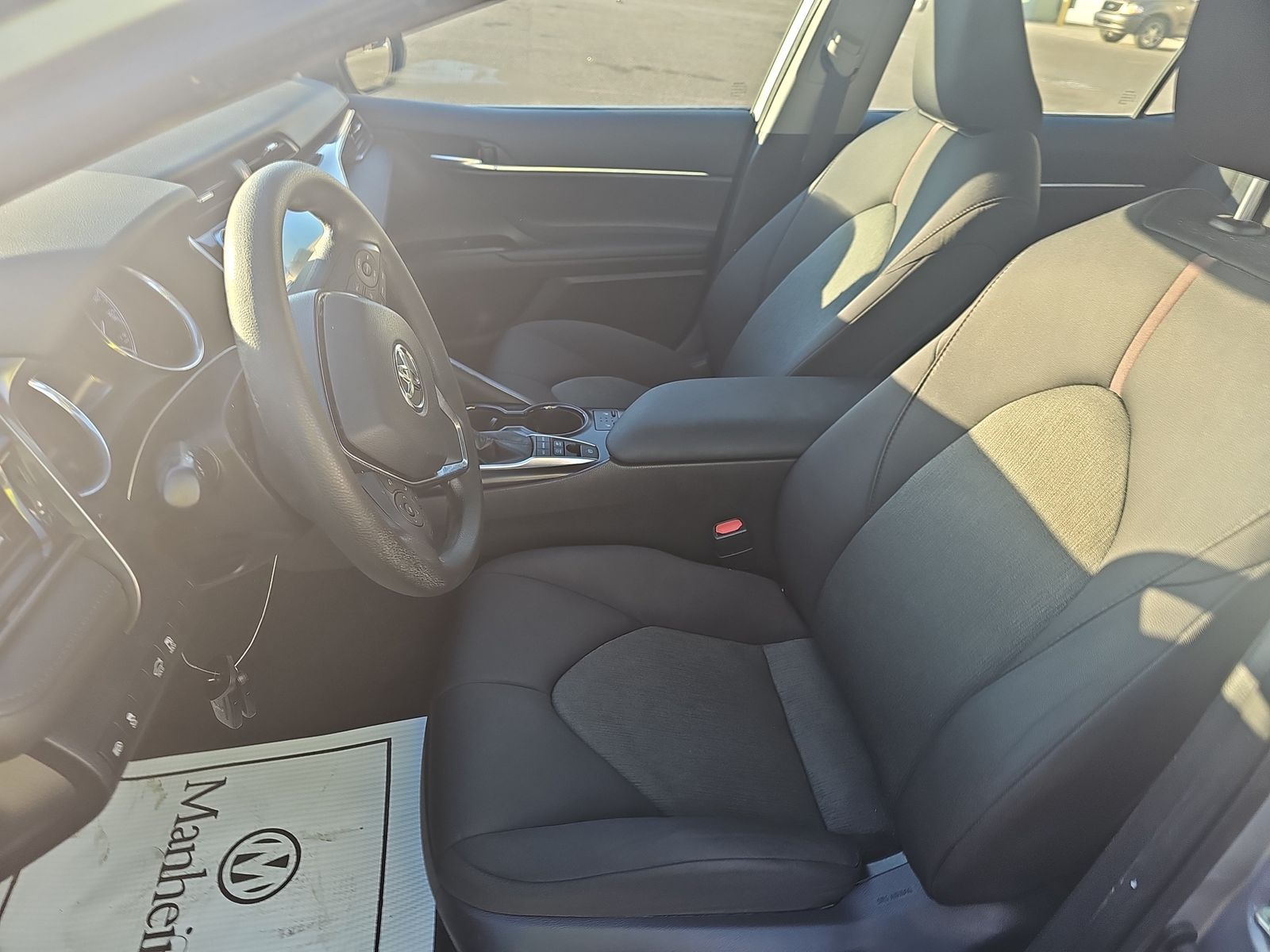 2019 Toyota Camry Hybrid LE FWD