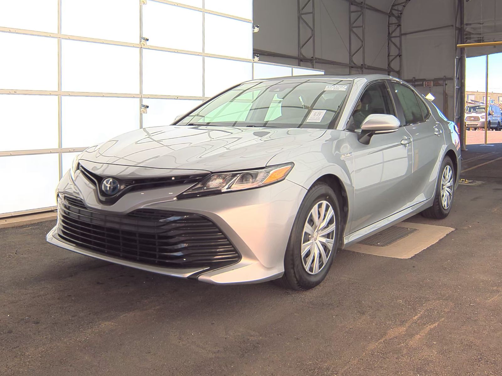 2019 Toyota Camry Hybrid LE FWD
