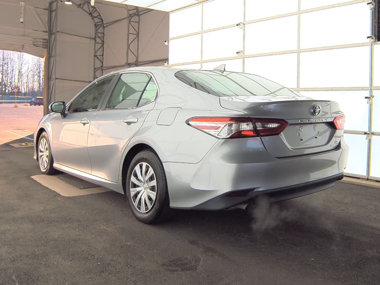 2019 Toyota Camry Hybrid LE FWD