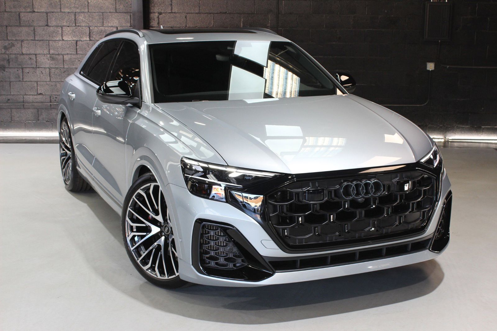 2024 Audi SQ8 Premium Plus AWD