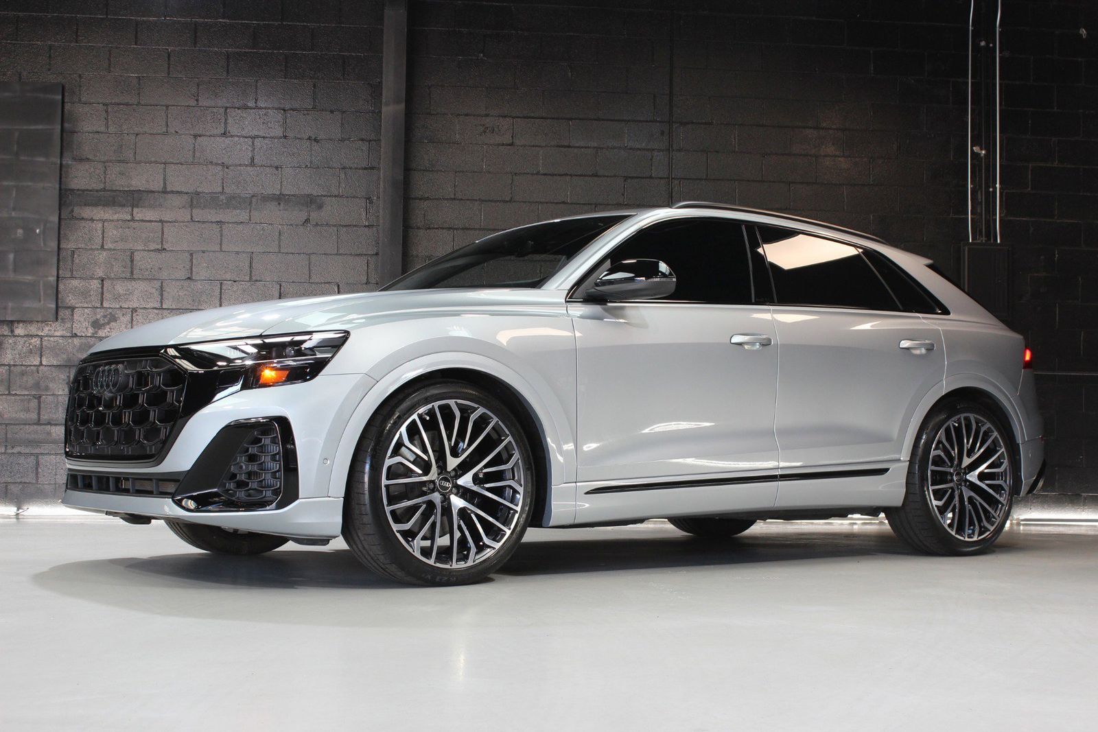 2024 Audi SQ8 Premium Plus AWD