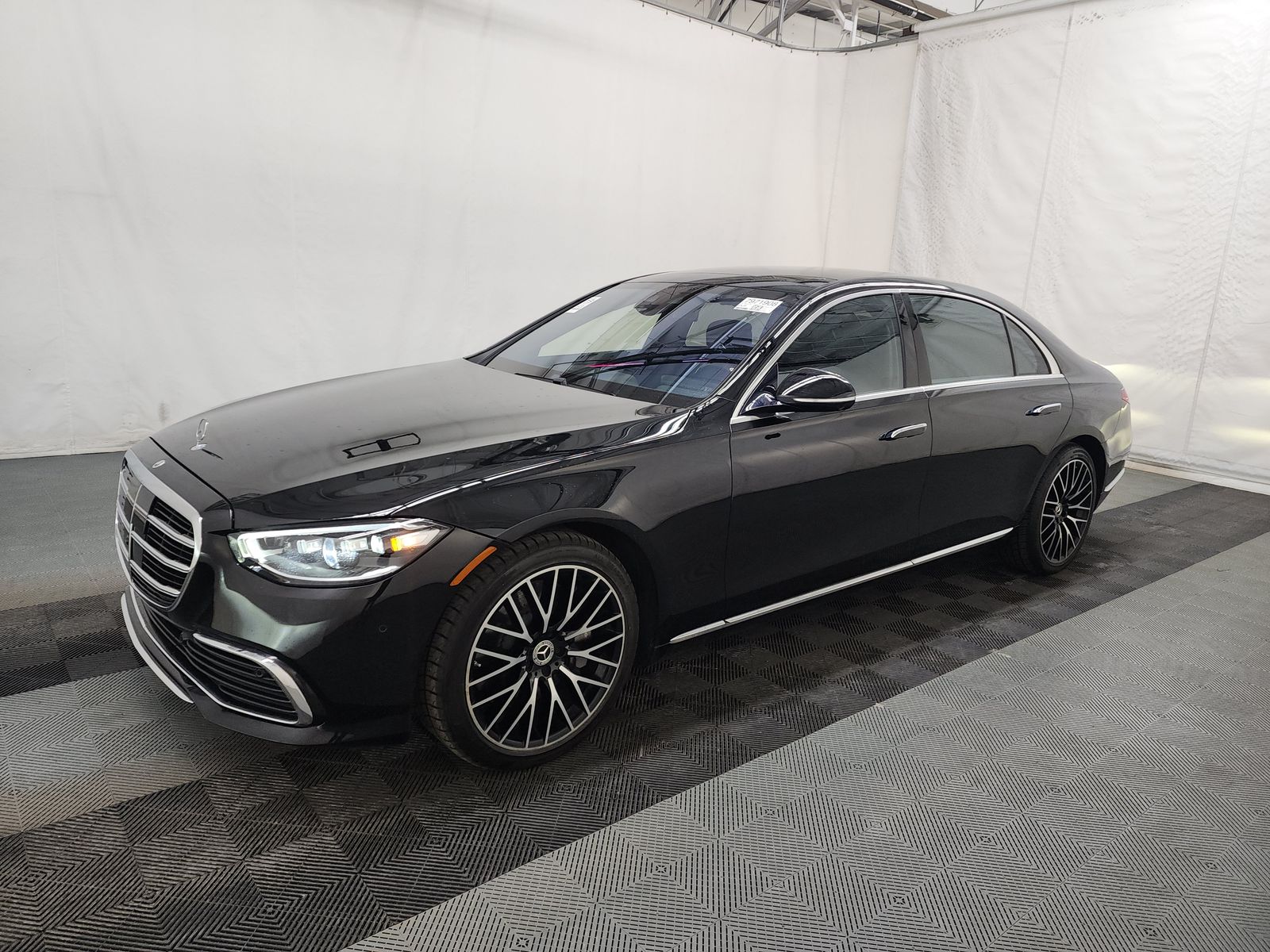 Mercedes-Benz S 580 4MATIC Sedan снимка Mercedes-Benz S 580 4MATIC Sedan