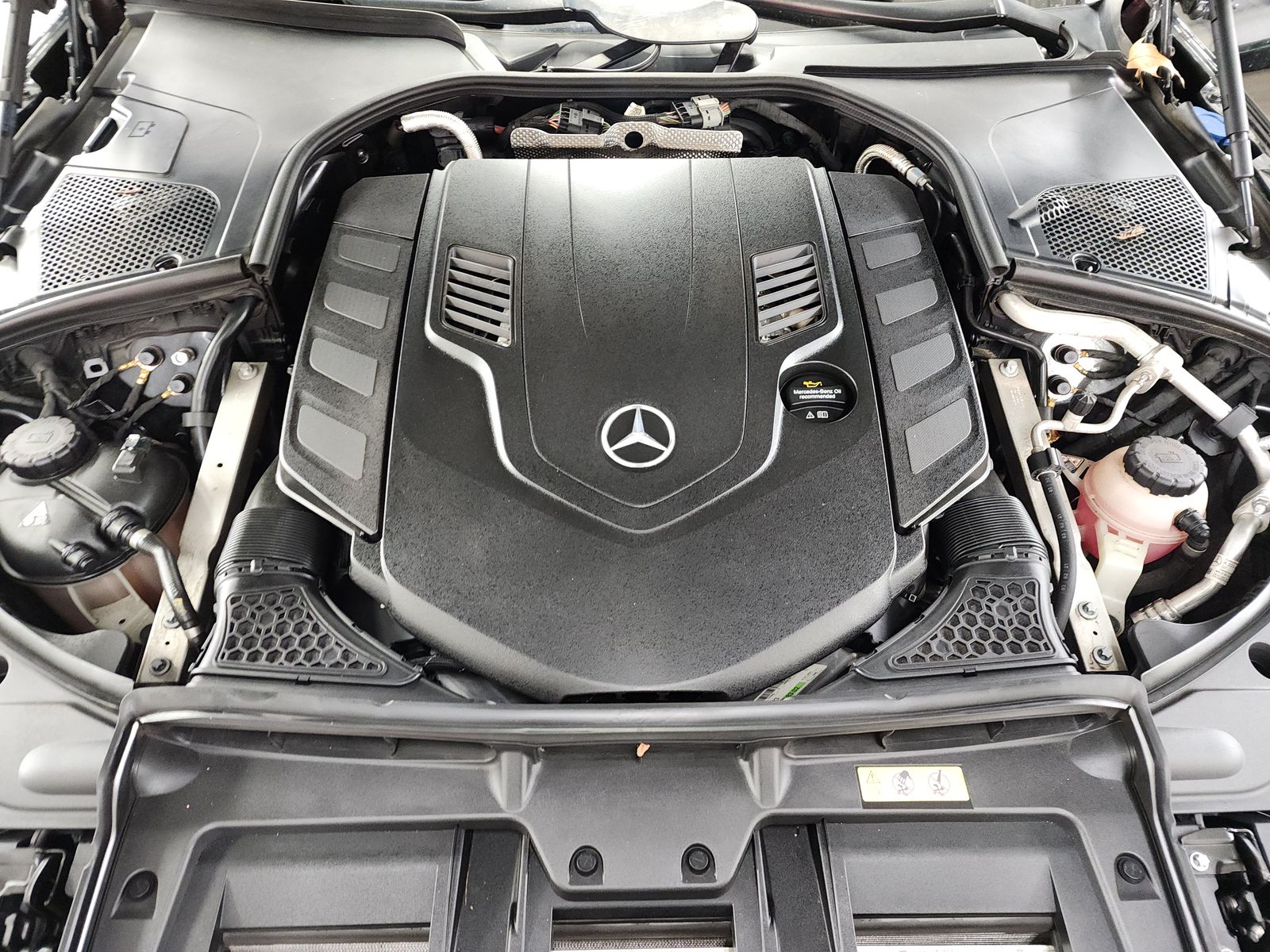 Mercedes-Benz S 580 4MATIC Sedan снимка Mercedes-Benz S 580 4MATIC Sedan