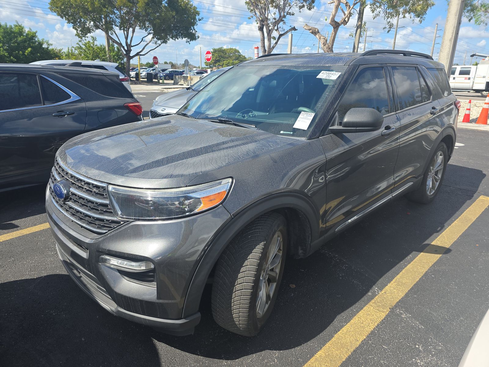 2020 Ford Explorer XLT RWD