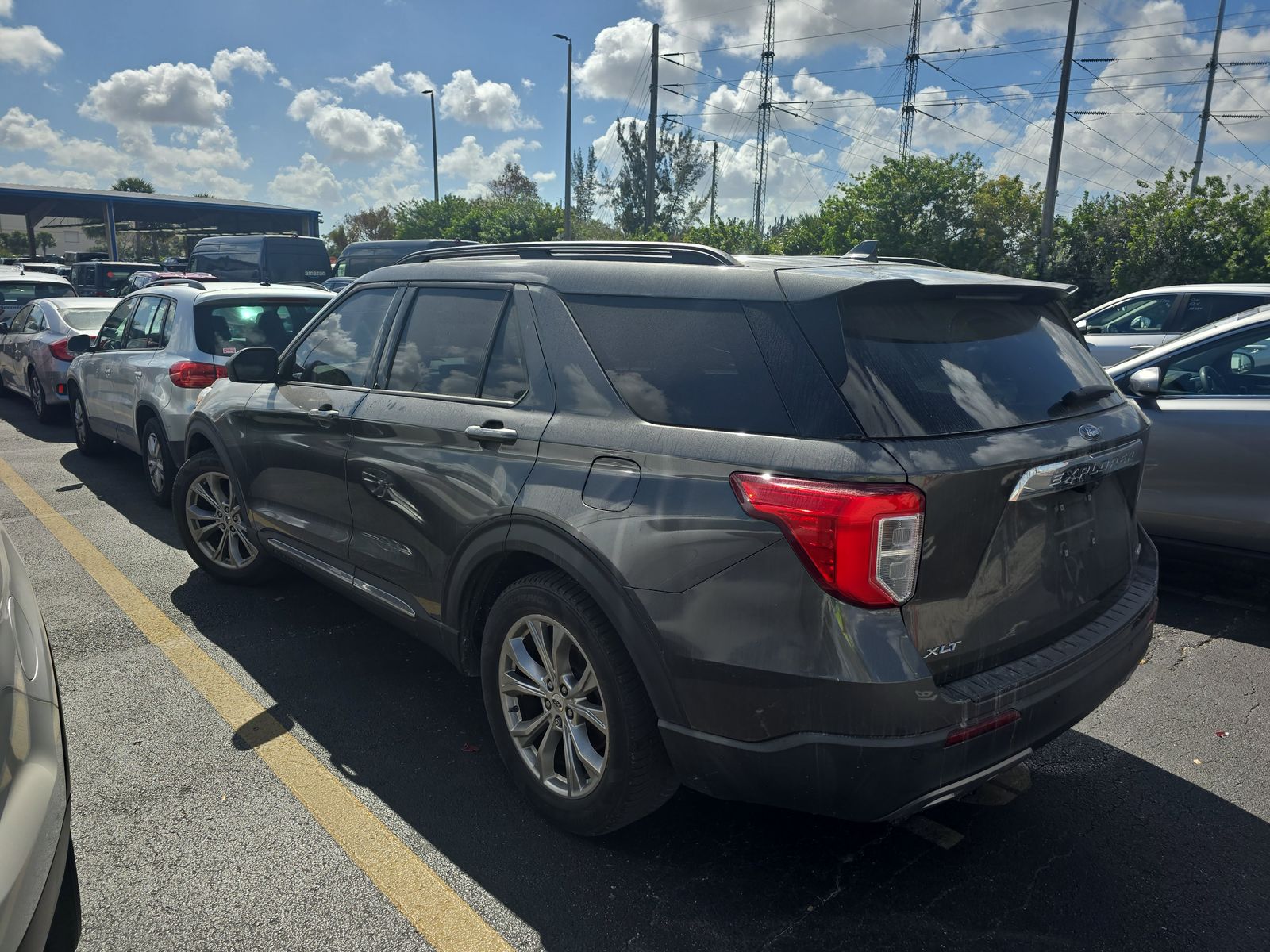 2020 Ford Explorer XLT RWD