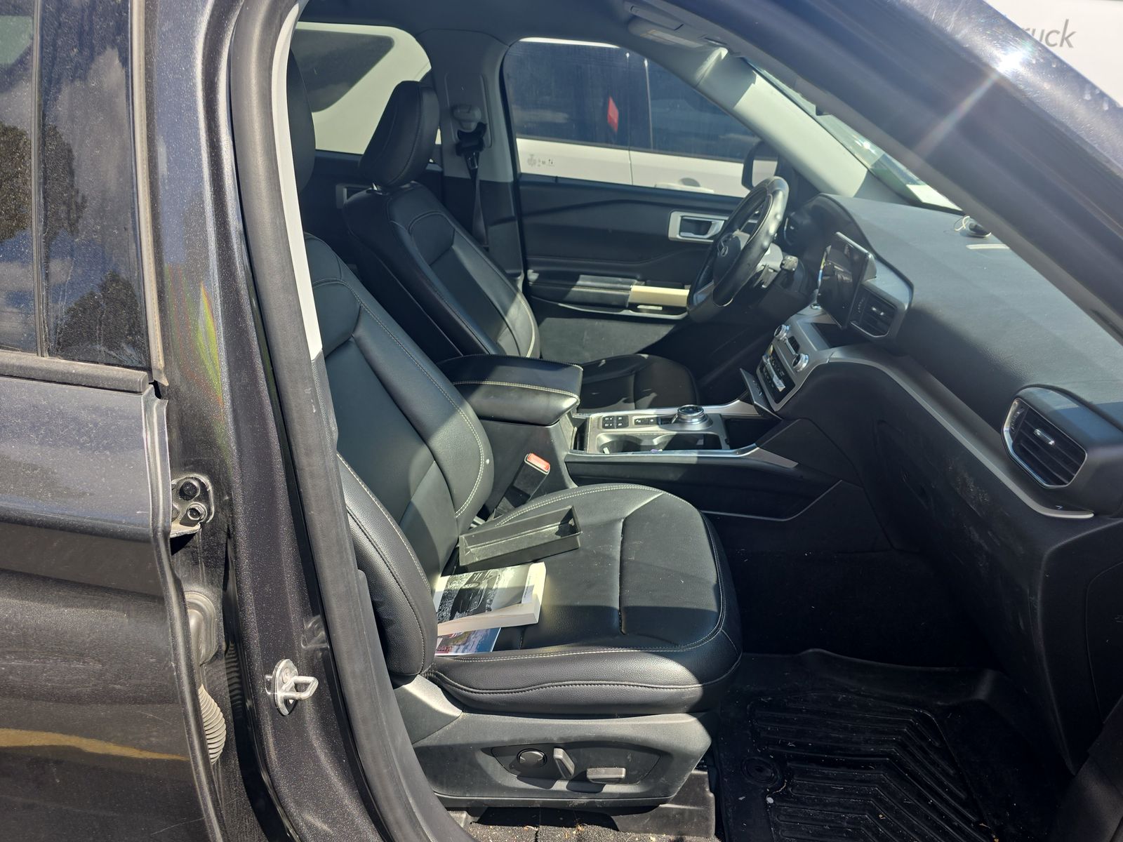 2020 Ford Explorer XLT RWD