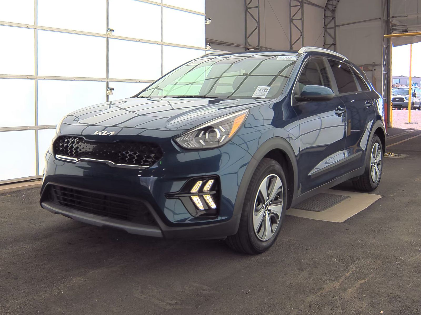 2022 Kia Niro LX FWD