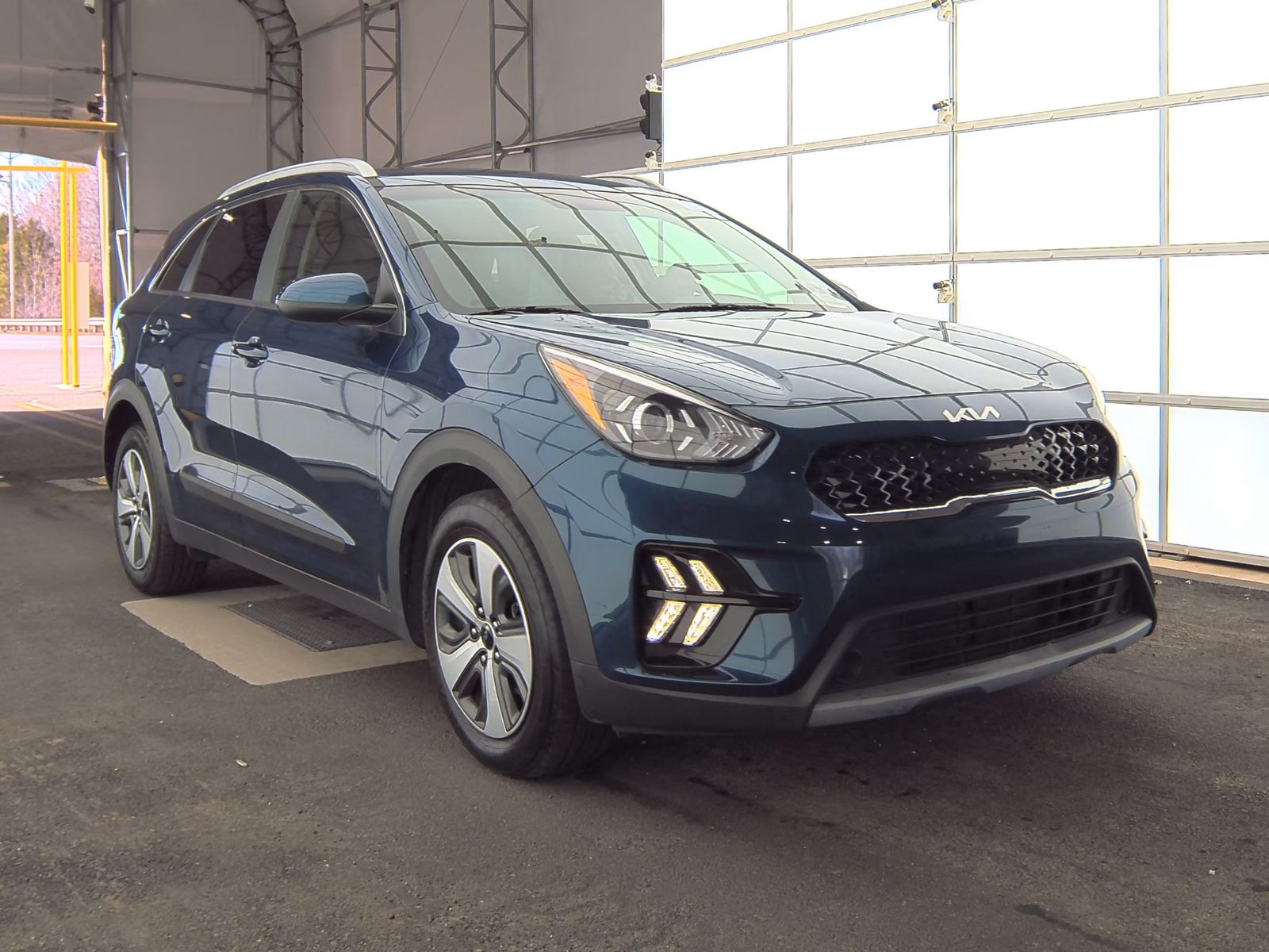 2022 Kia Niro LX FWD