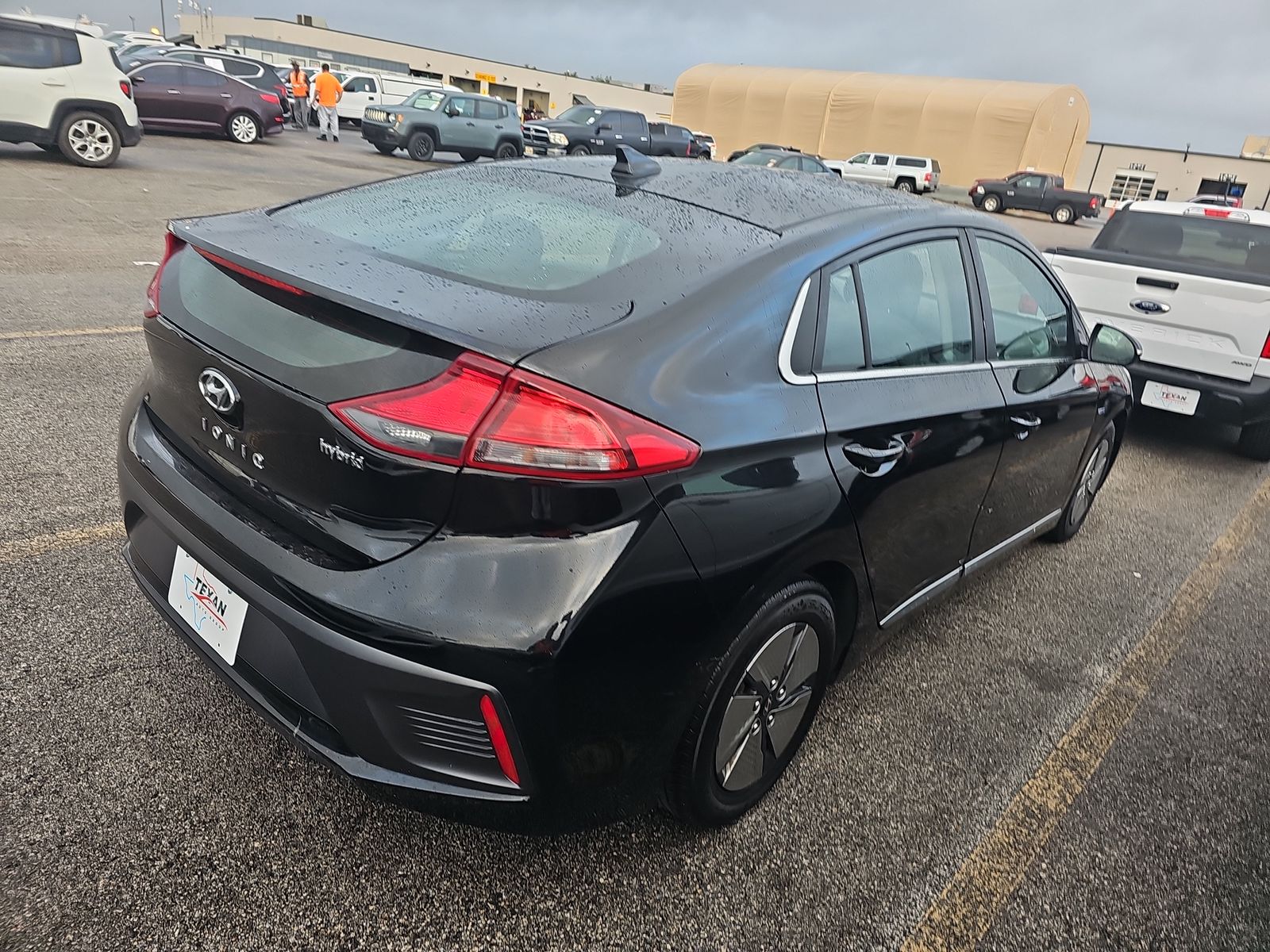 2020 Hyundai Ioniq Hybrid SE FWD