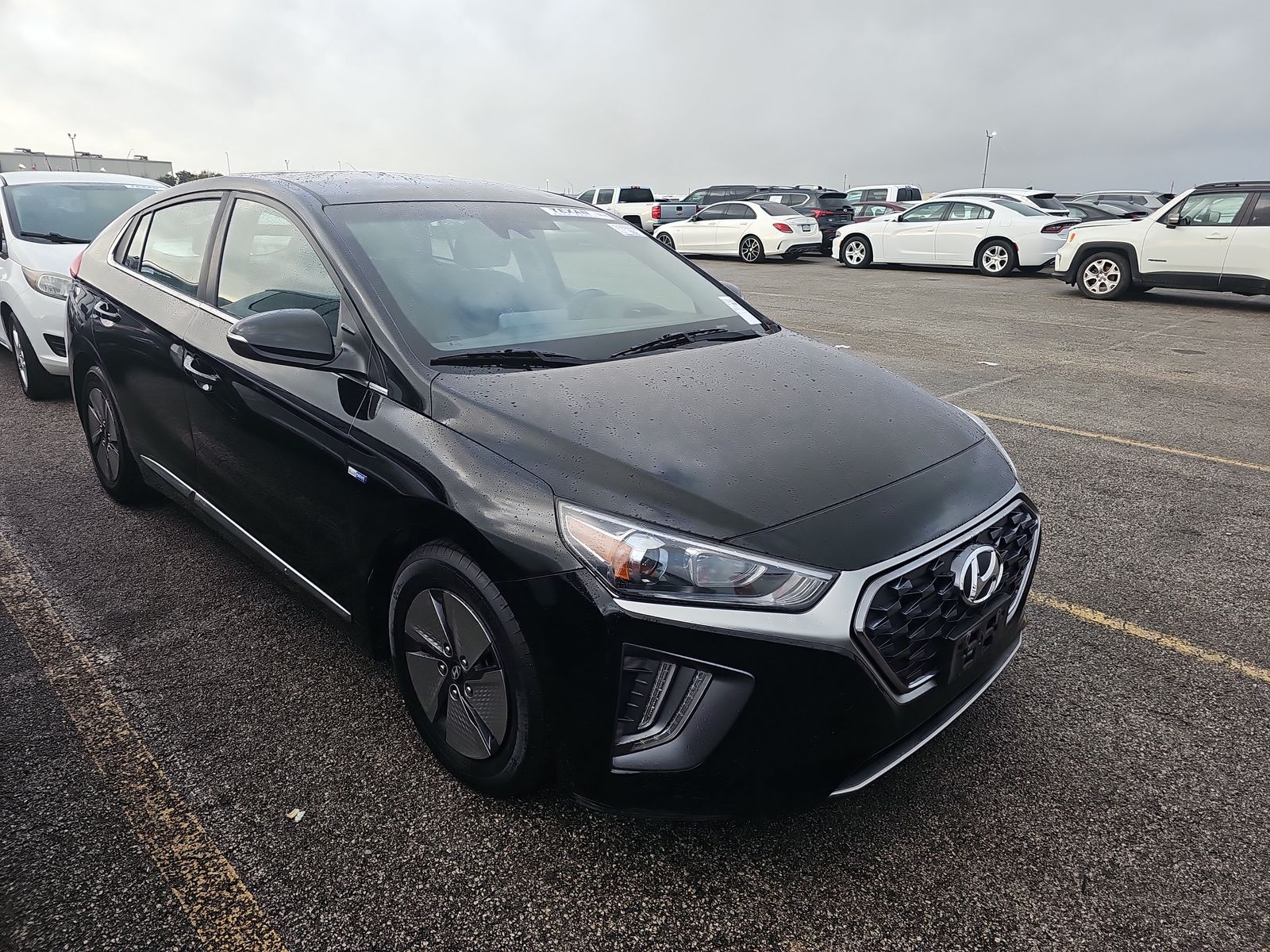 2020 Hyundai Ioniq Hybrid SE FWD