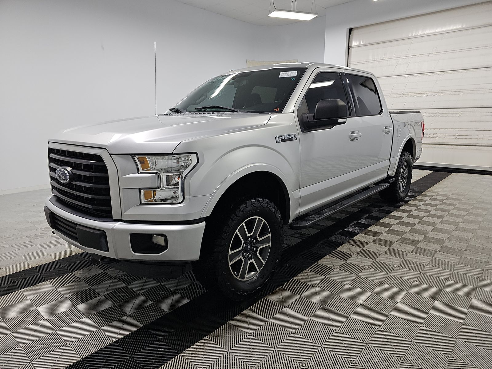 2015 Ford F-150 XLT AWD