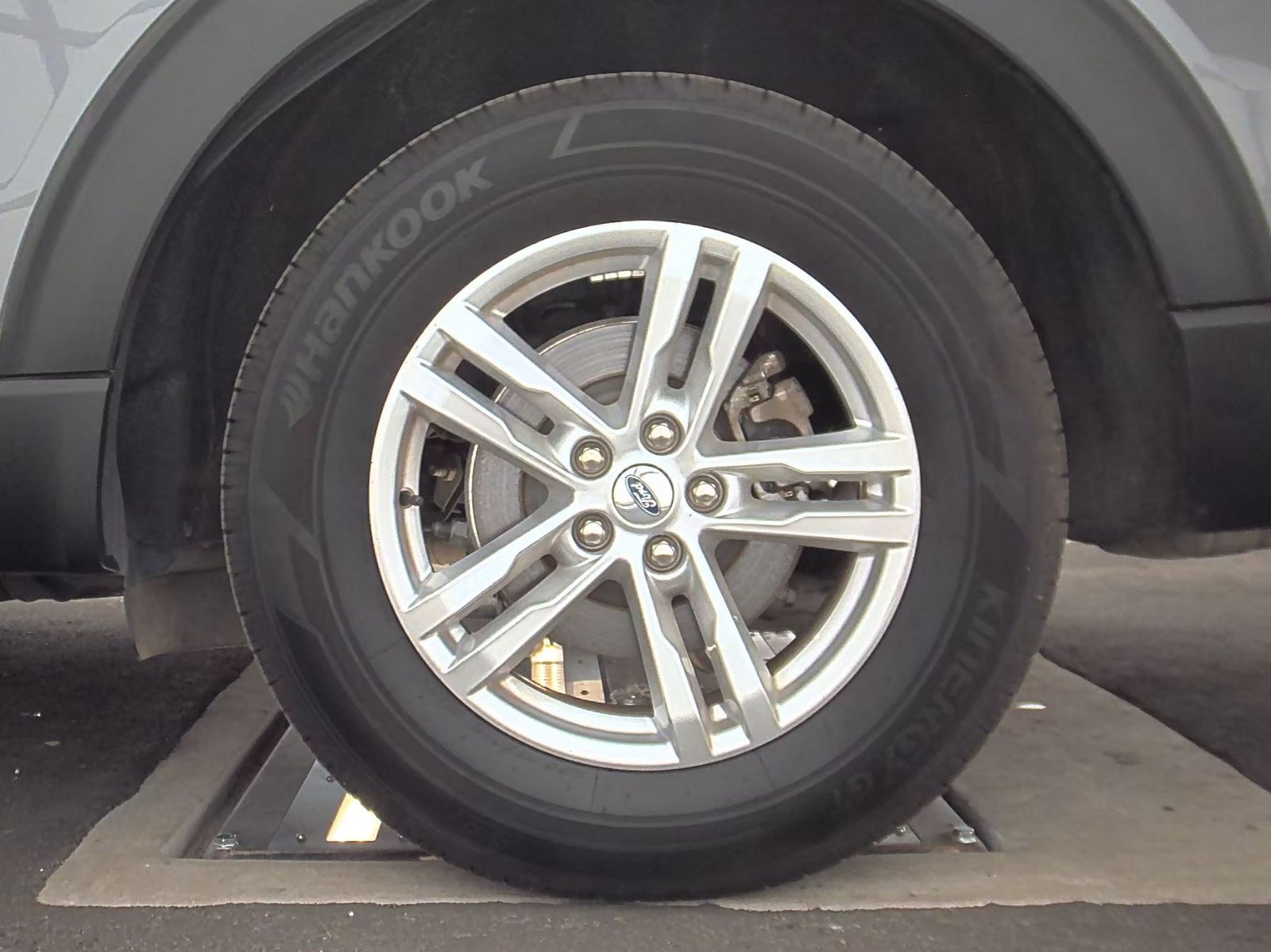 2022 Ford Explorer Base AWD