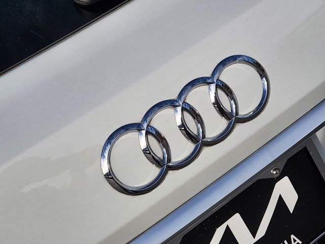 Audi Q7 Premium Plus 55 TFSI снимка Audi Q7 Premium Plus 55 TFSI