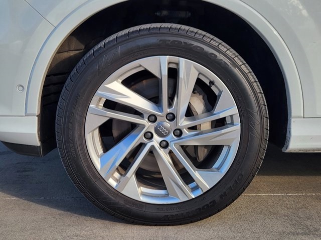 Audi Q7 Premium Plus 55 TFSI снимка Audi Q7 Premium Plus 55 TFSI