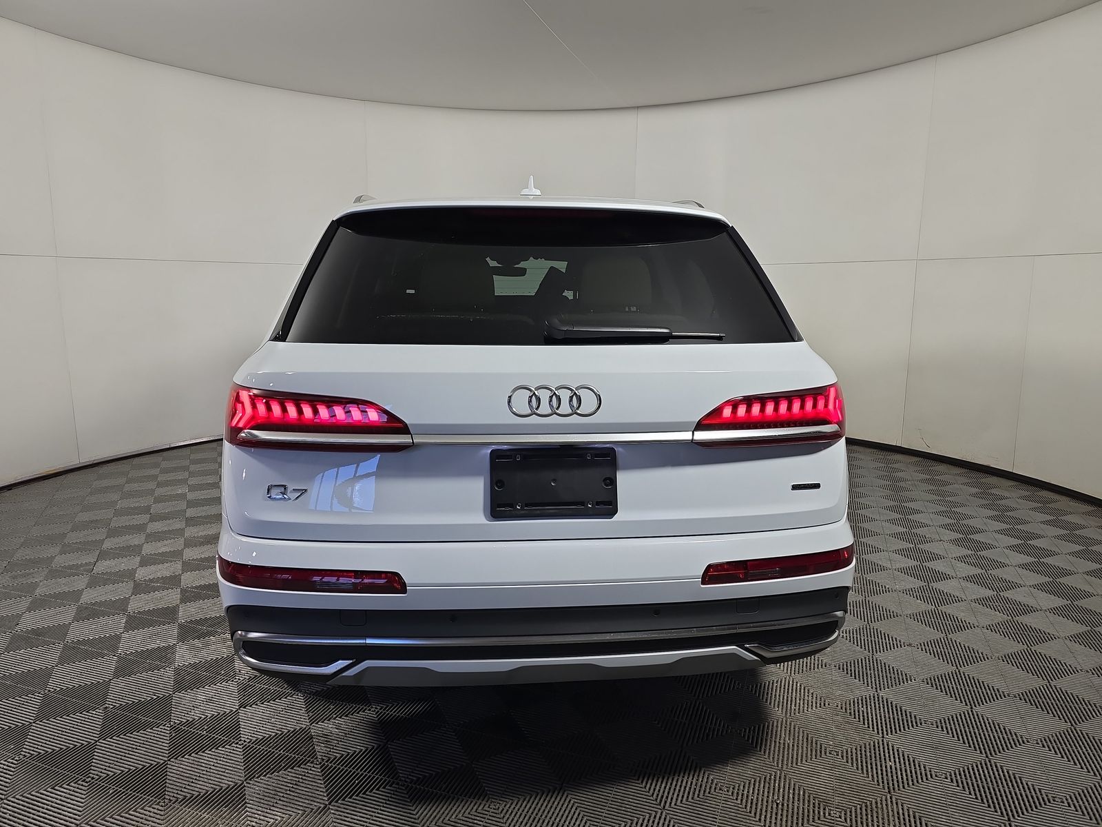 2023 Audi Q7 Premium Plus AWD