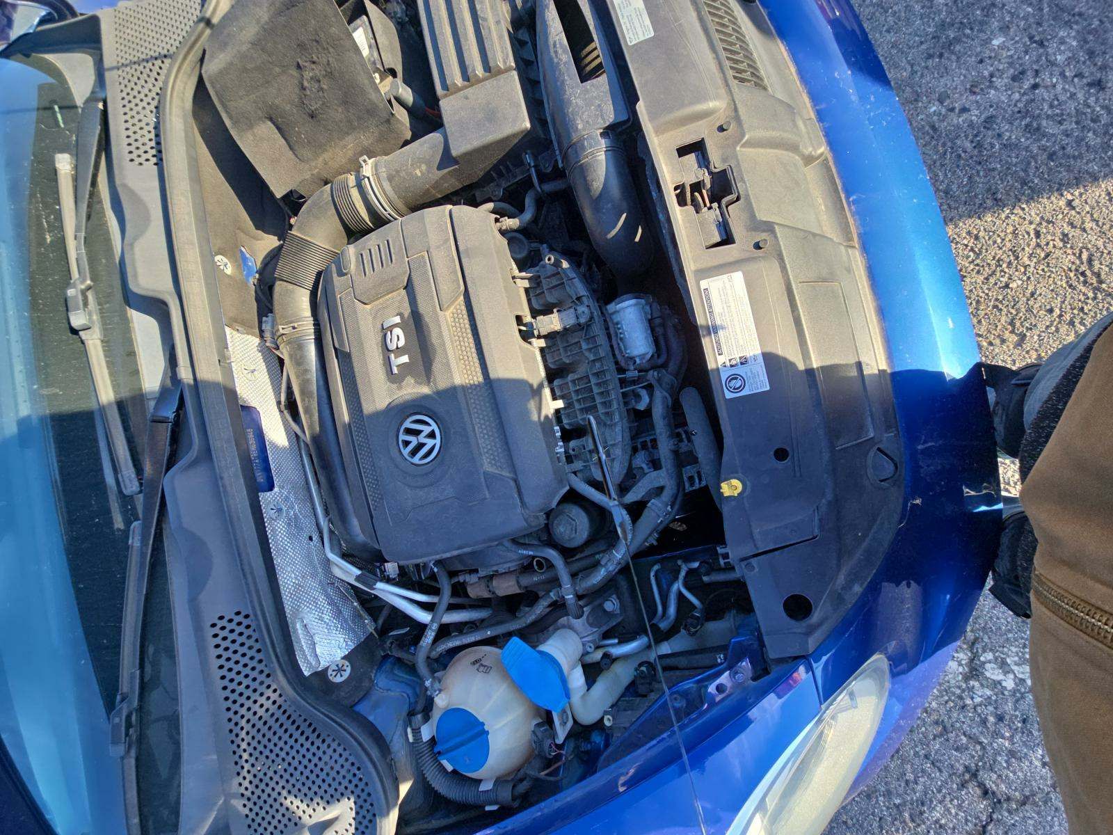 2014 Volkswagen Beetle 2.0T GSR FWD