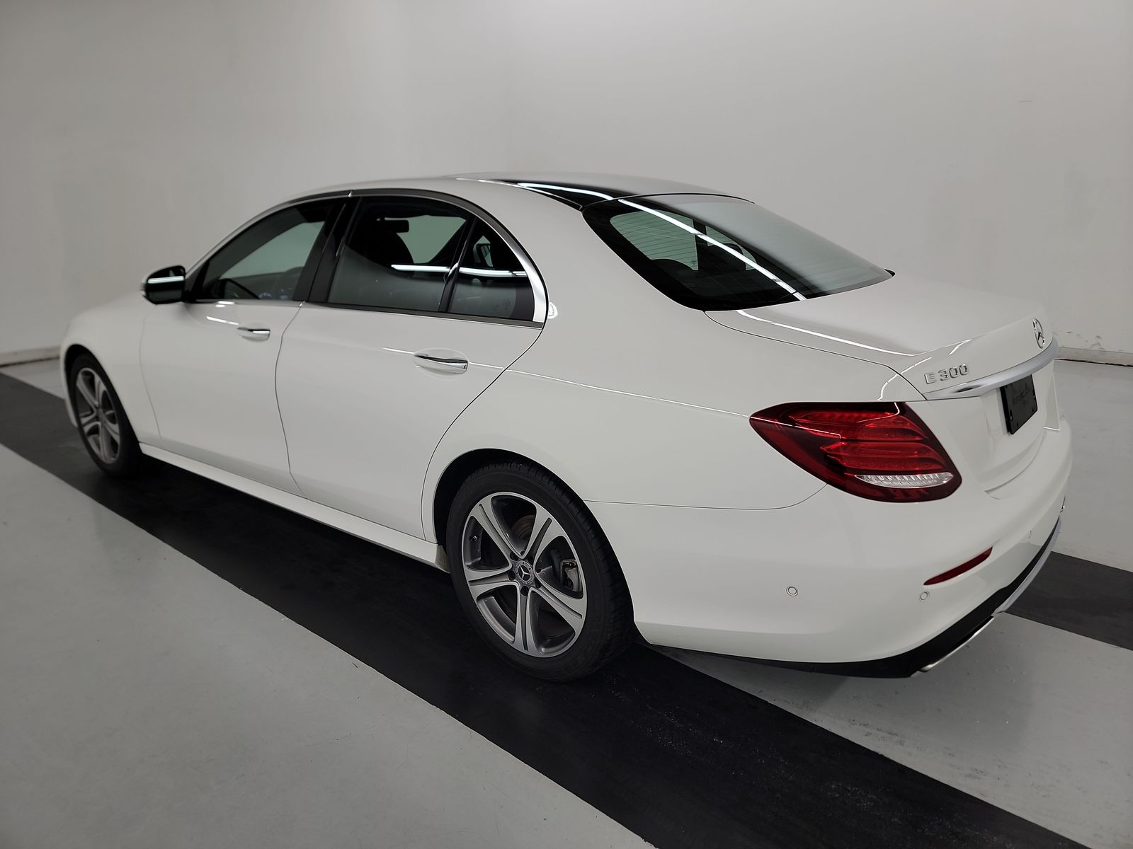 2019 Mercedes-Benz E-Class E 300 RWD