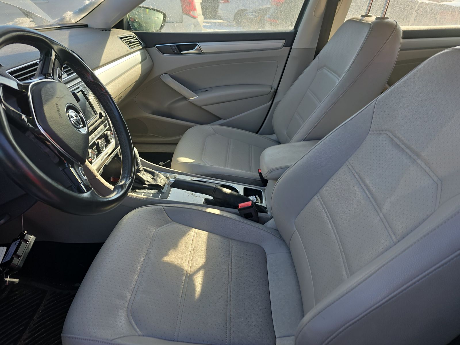 2019 Volkswagen Passat 2.0T Wolfsburg Edition FWD