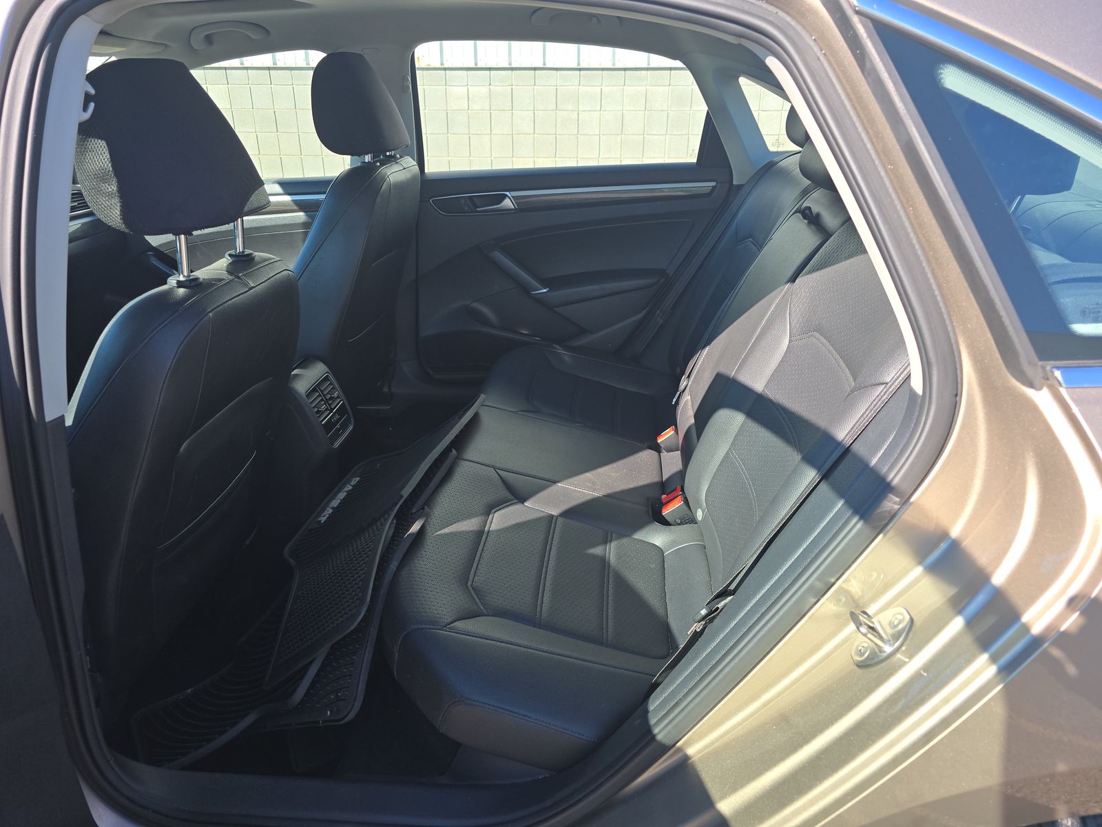 2016 Volkswagen Passat 1.8T SE FWD