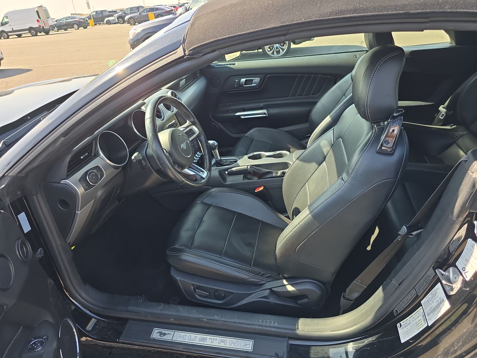 2022 Ford Mustang EcoBoost Premium RWD
