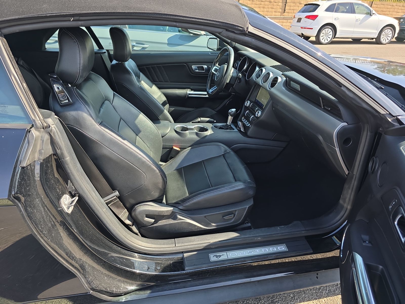 2022 Ford Mustang EcoBoost Premium RWD