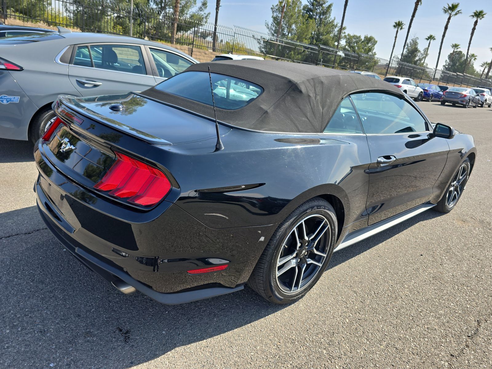 2022 Ford Mustang EcoBoost Premium RWD