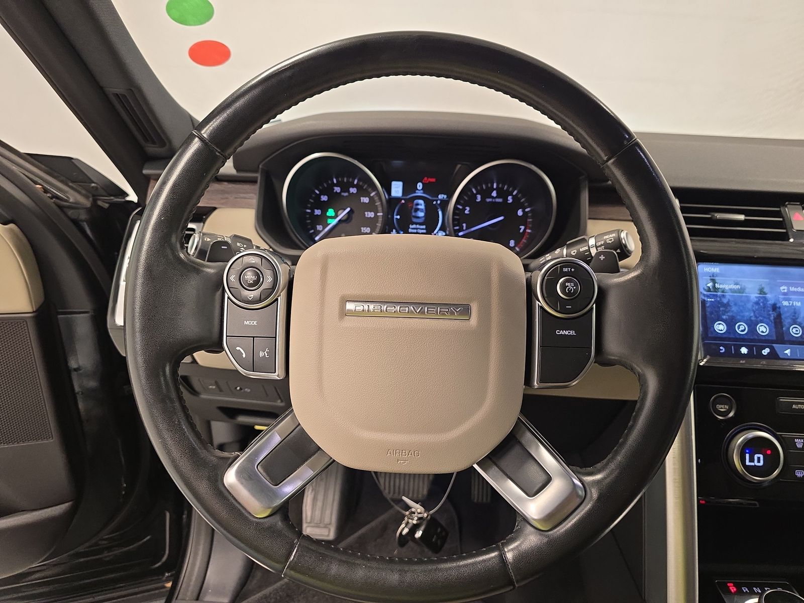 2017 Land Rover Discovery HSE AWD