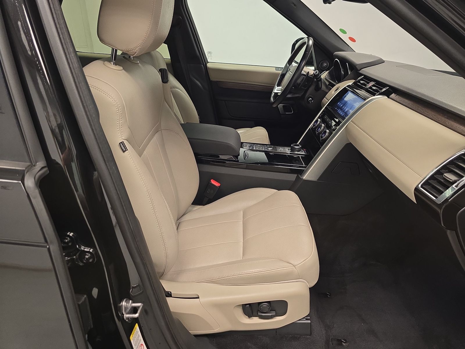 2017 Land Rover Discovery HSE AWD