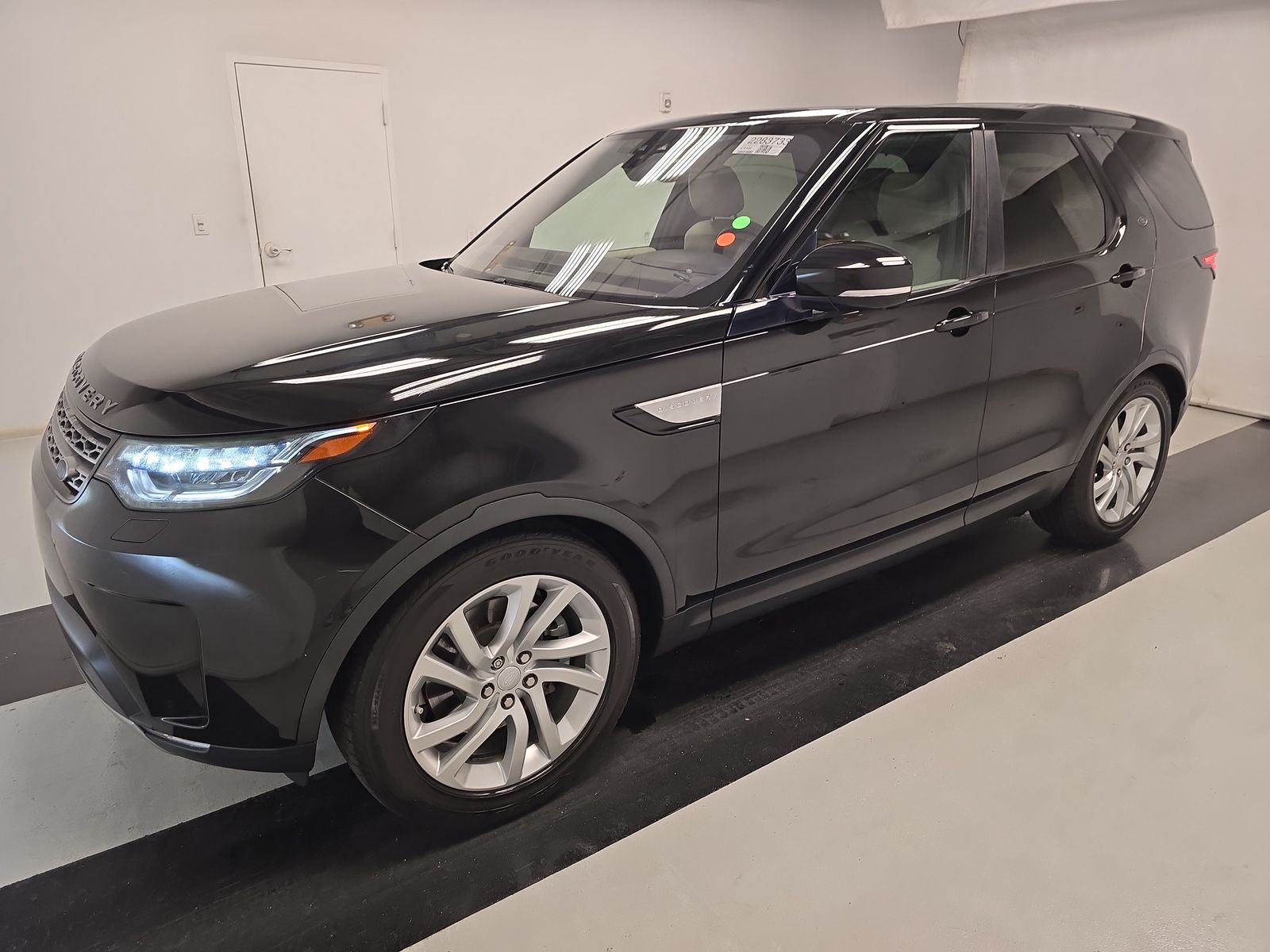 2017 Land Rover Discovery HSE AWD