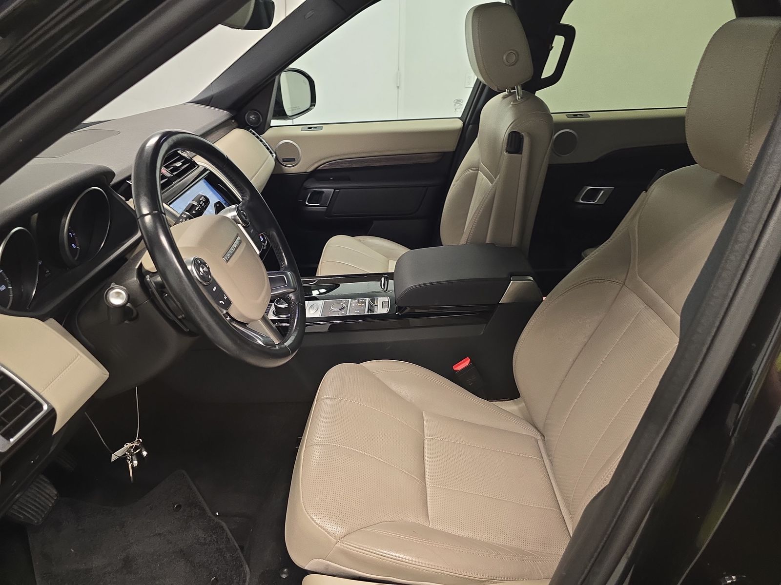 2017 Land Rover Discovery HSE AWD