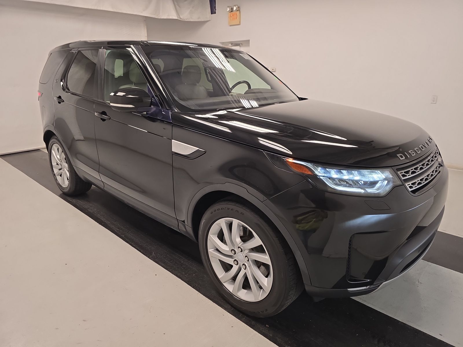 2017 Land Rover Discovery HSE AWD