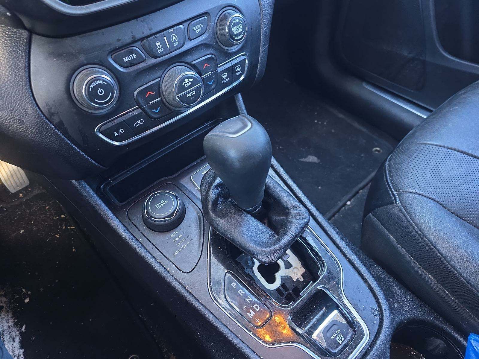 2020 Jeep Cherokee Limited AWD