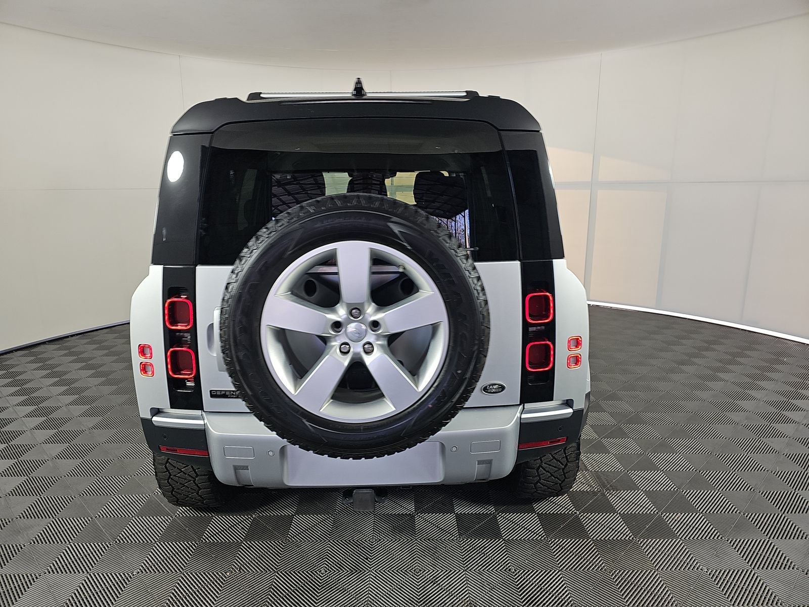 2020 Land Rover Defender 110 First Edition AWD