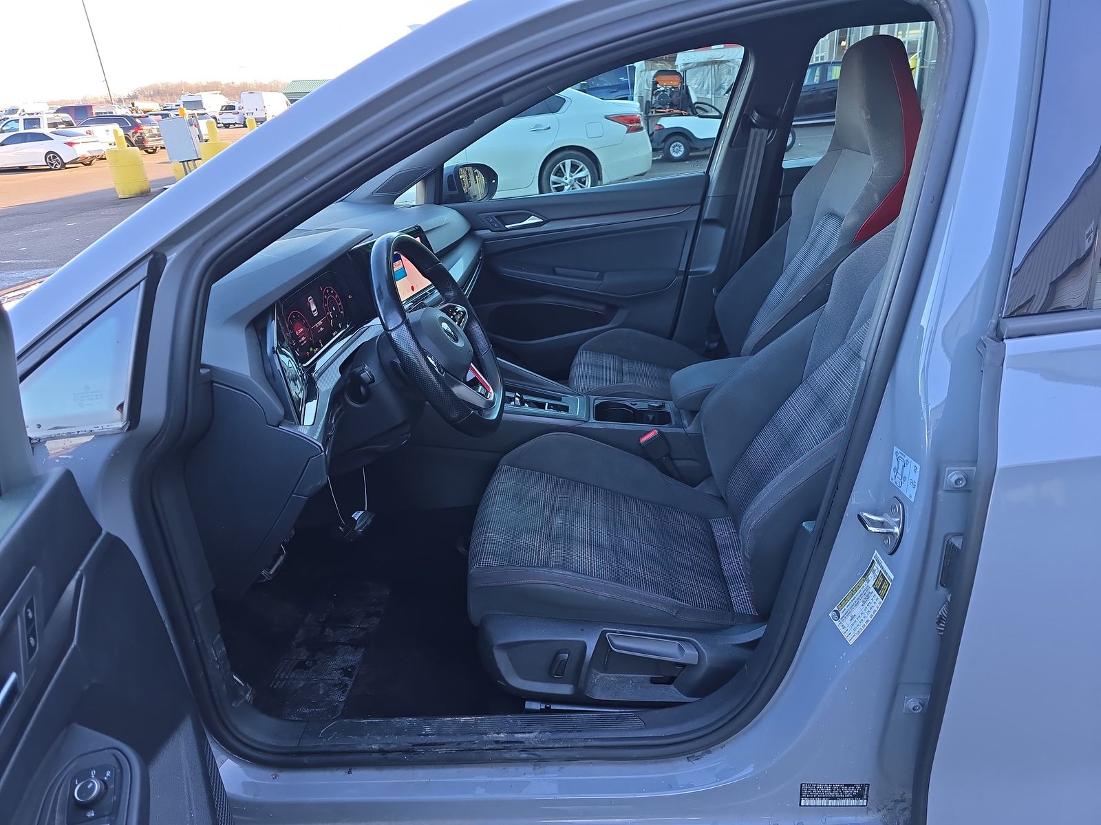 2022 Volkswagen Golf GTI 2.0T SE FWD