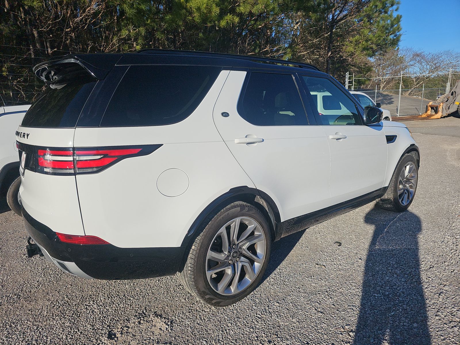 2020 Land Rover Discovery Landmark Edition AWD