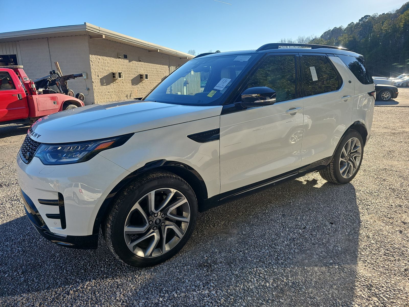 2020 Land Rover Discovery Landmark Edition AWD