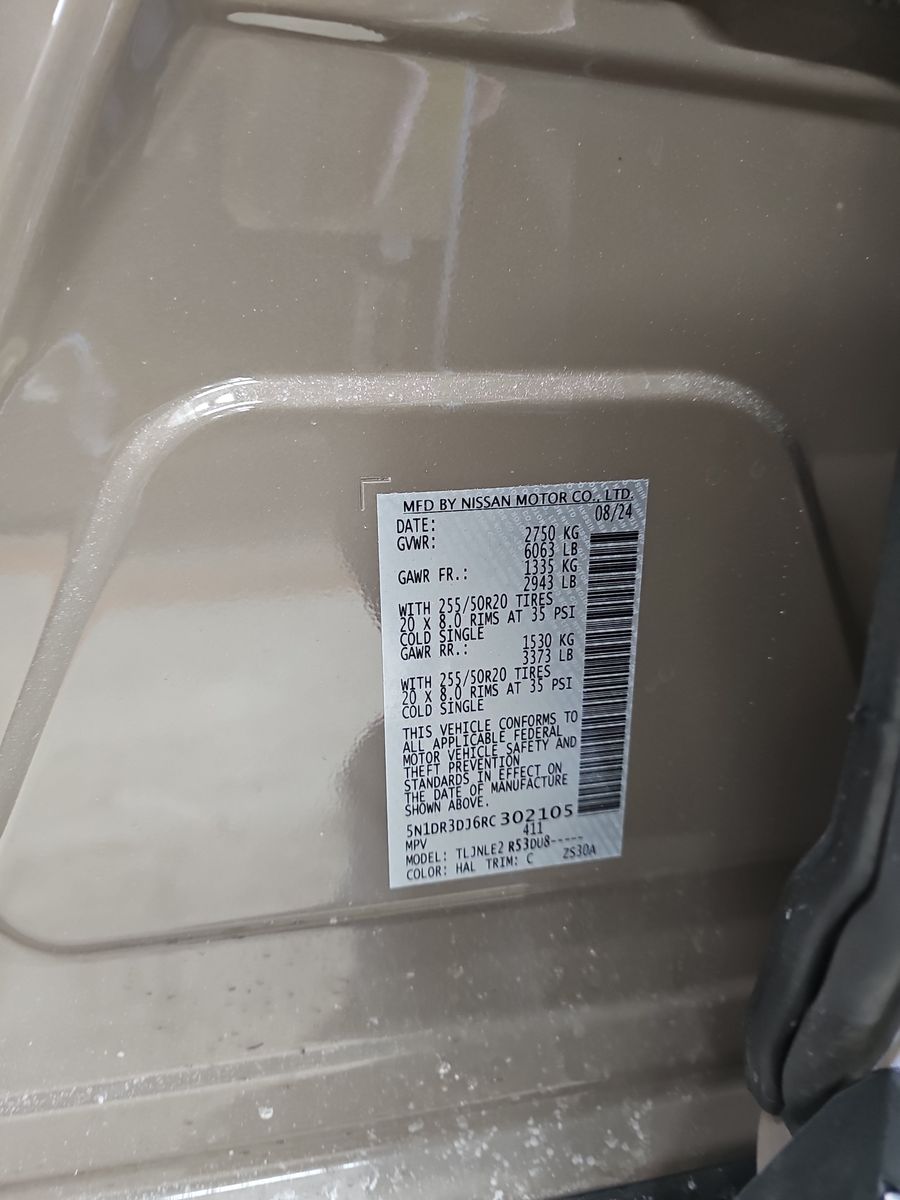2024 Nissan Pathfinder Platinum AWD