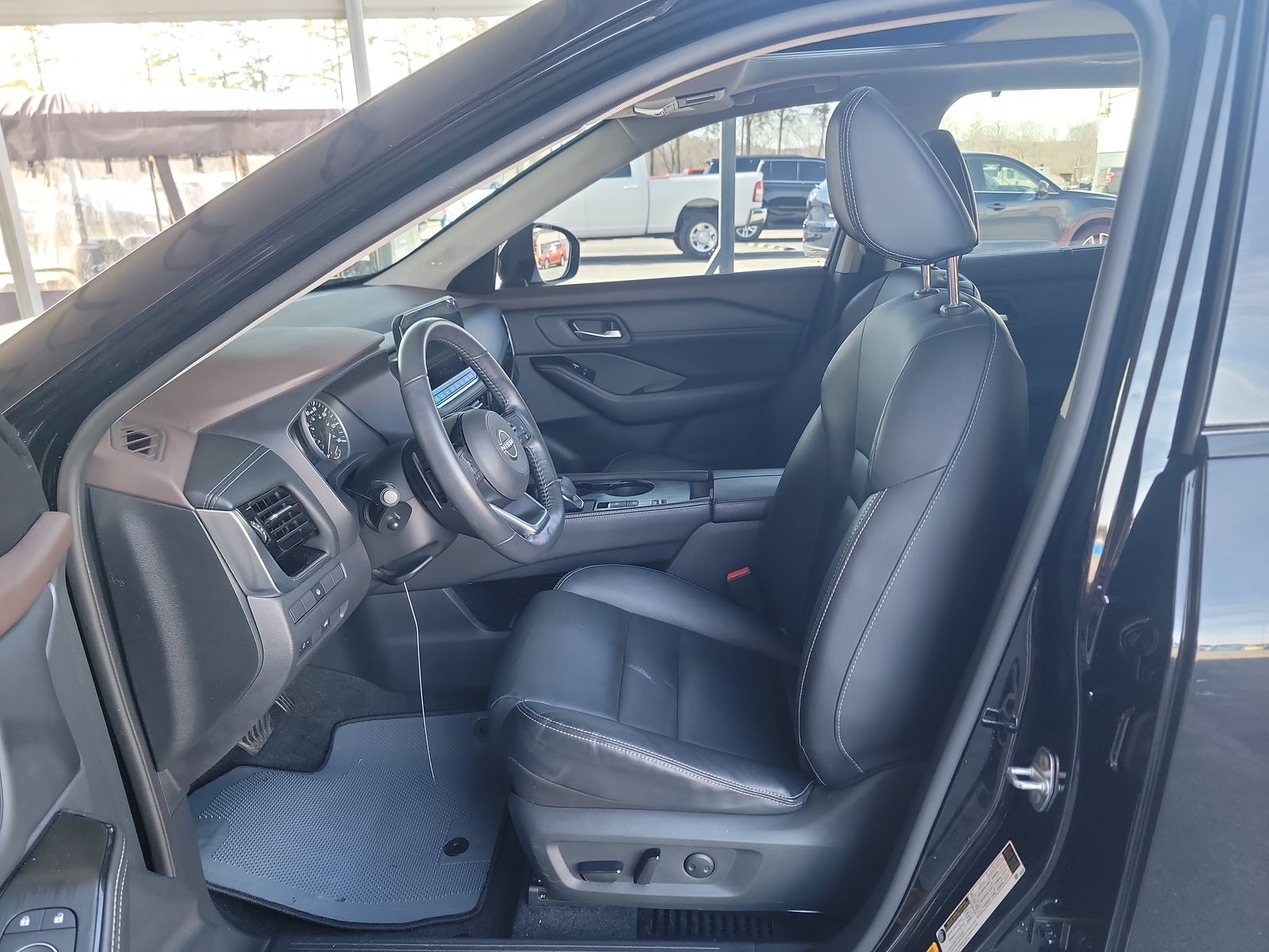 2022 Nissan Rogue SL FWD