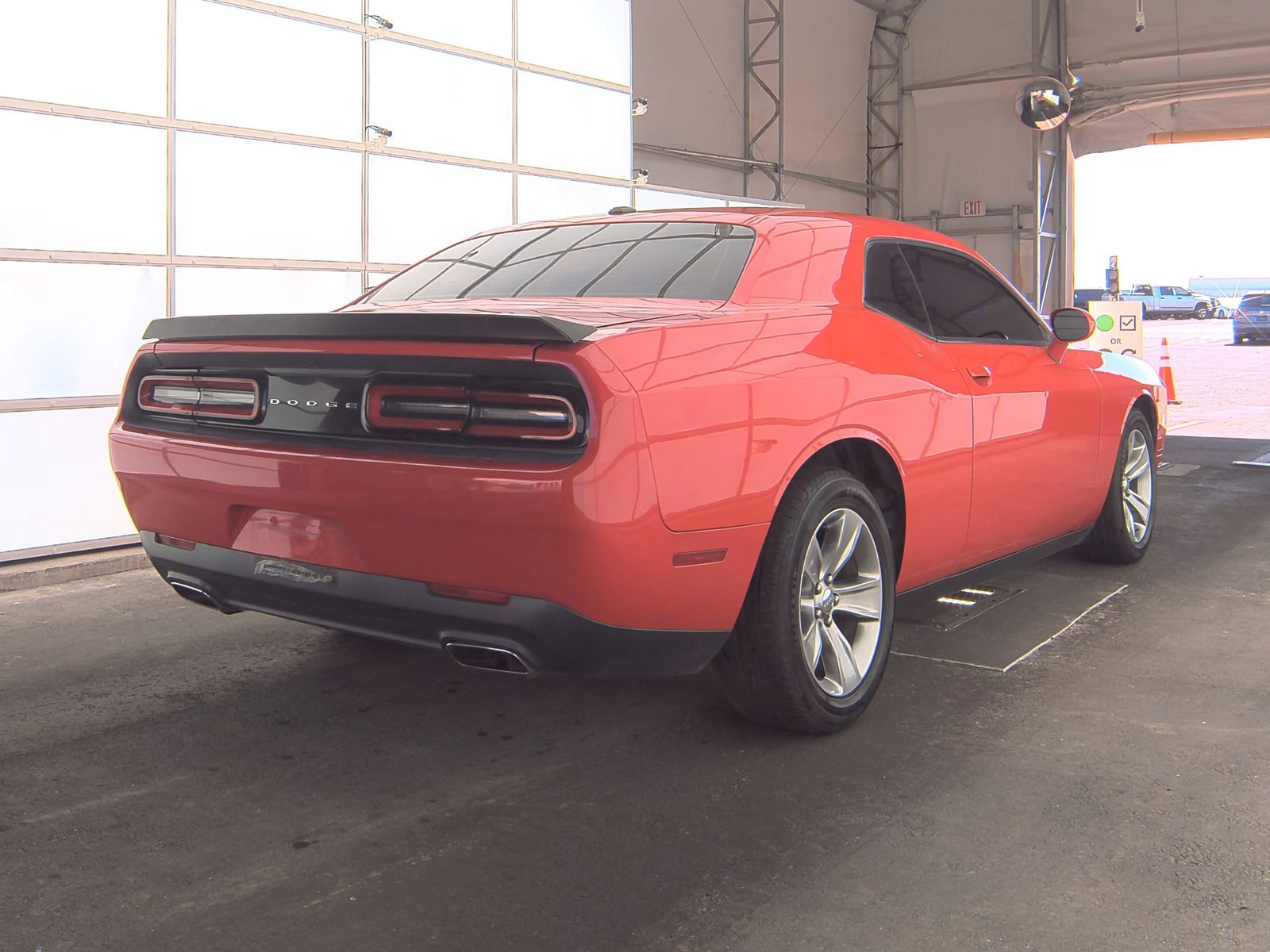 2016 Dodge Challenger SXT RWD