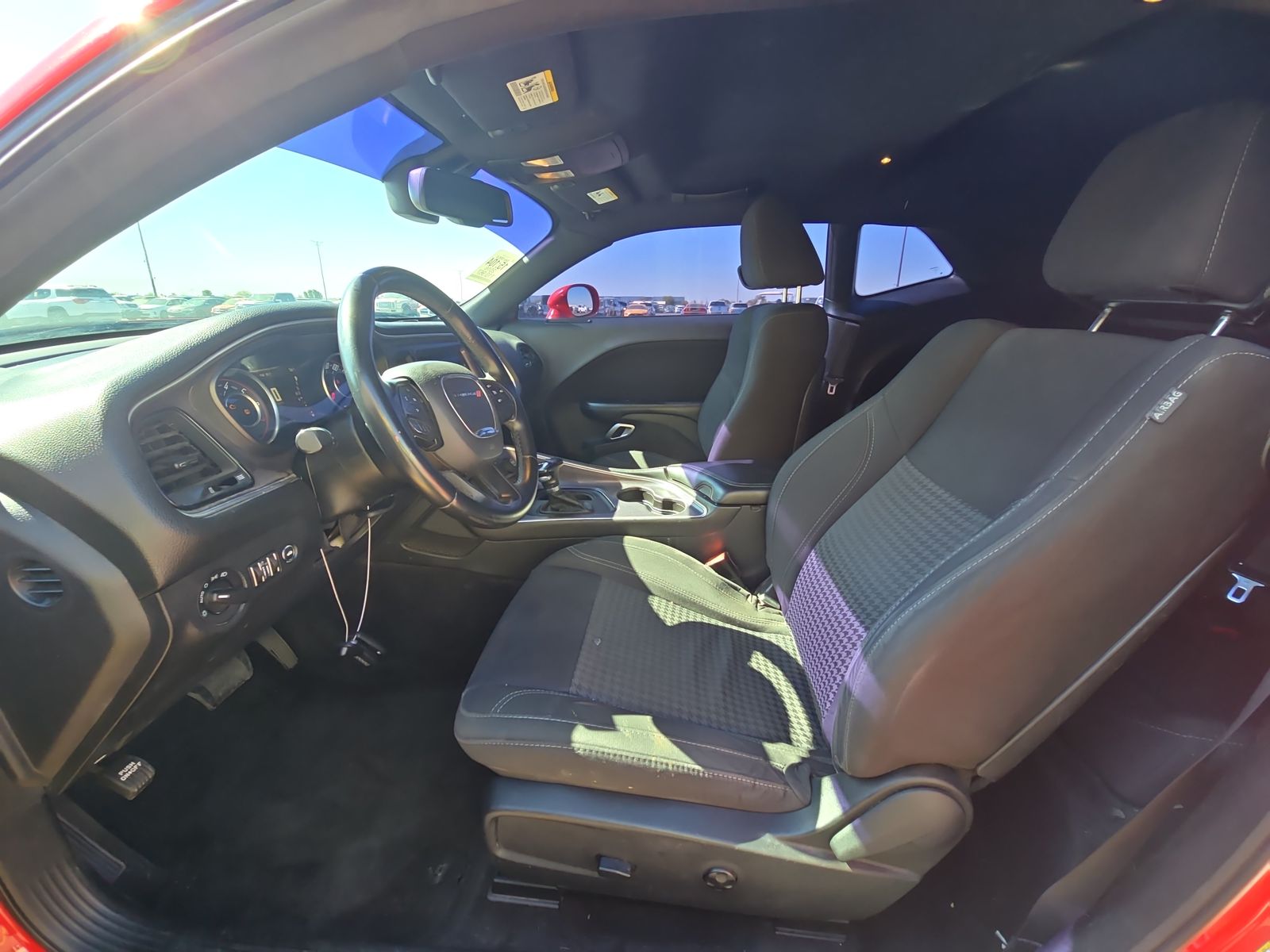 2016 Dodge Challenger SXT RWD