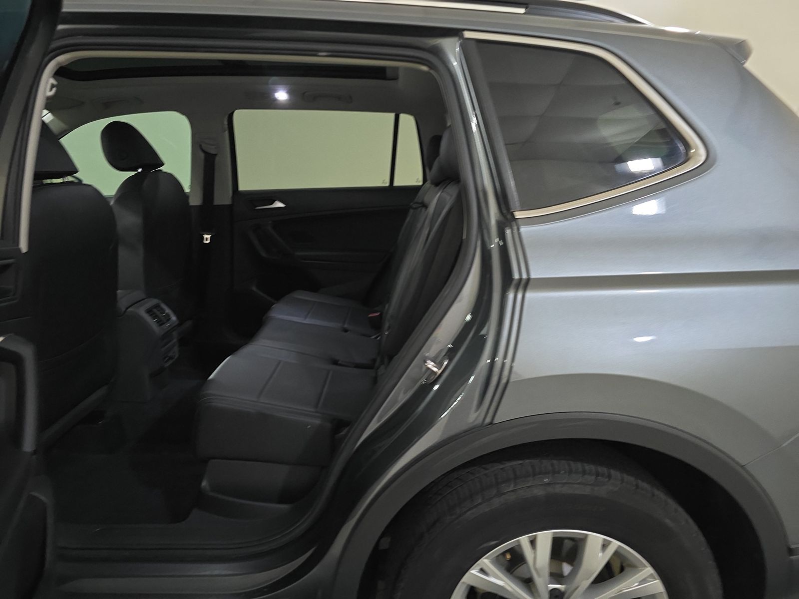 2019 Volkswagen Tiguan 2.0T SE AWD