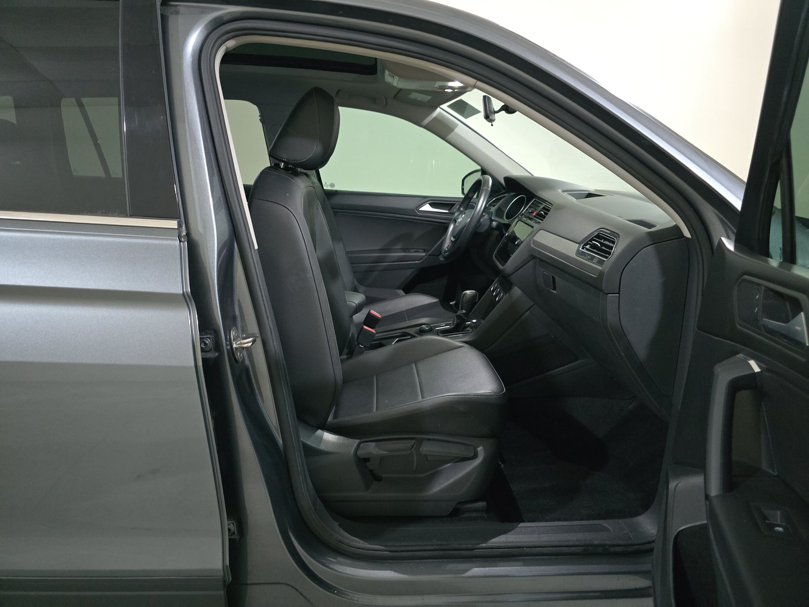 2019 Volkswagen Tiguan 2.0T SE AWD